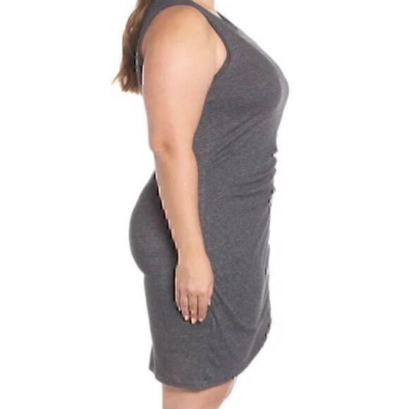 Like New Leith Ruched Bodycon Sheath Dress 2X - Picture 3 of 9